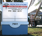 MedicSolutions - Monument Sign with changeable letter track